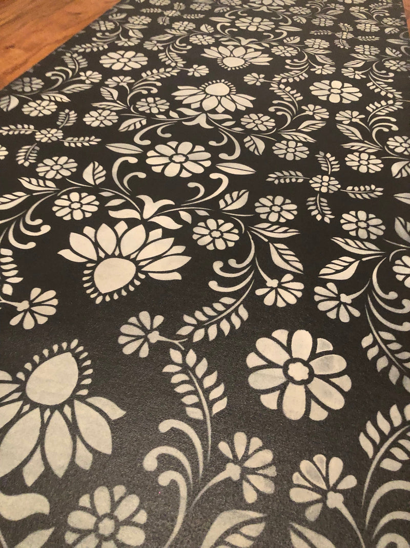 Primrose in Black